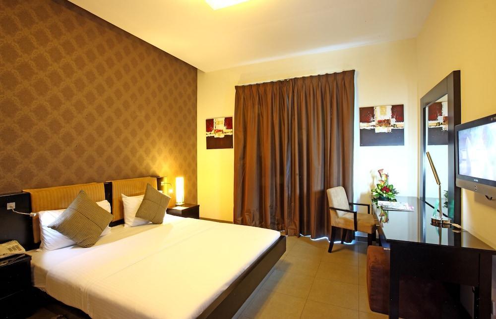 Royal Ascot Hotel Apartment - Kirklees 2 Dubai Exteriör bild
