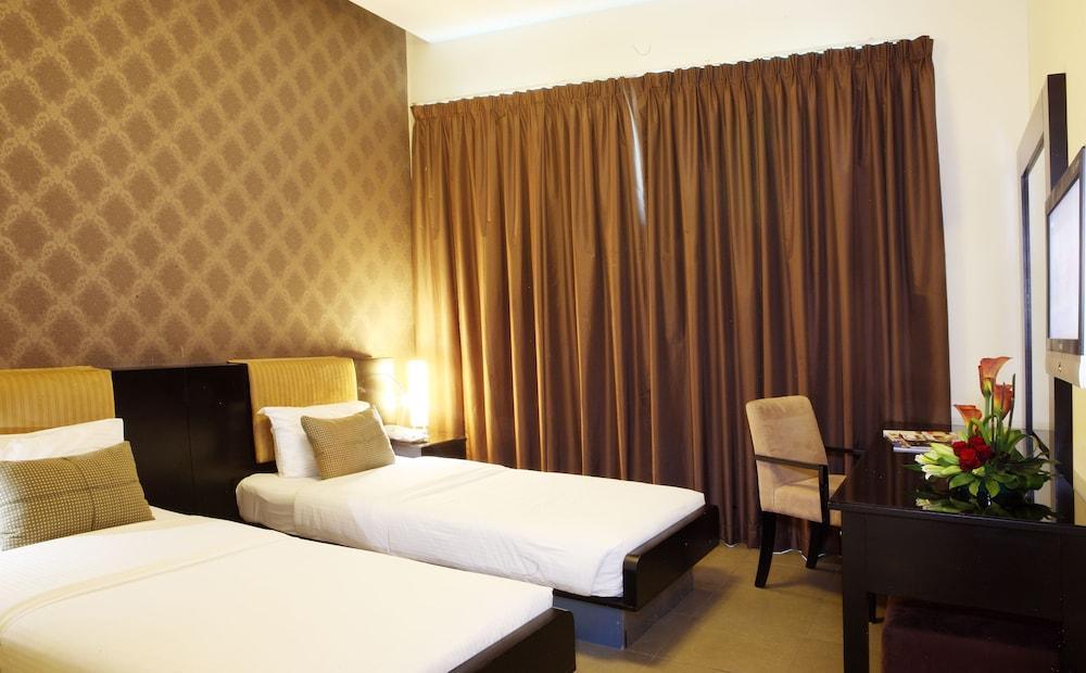 Royal Ascot Hotel Apartment - Kirklees 2 Dubai Exteriör bild