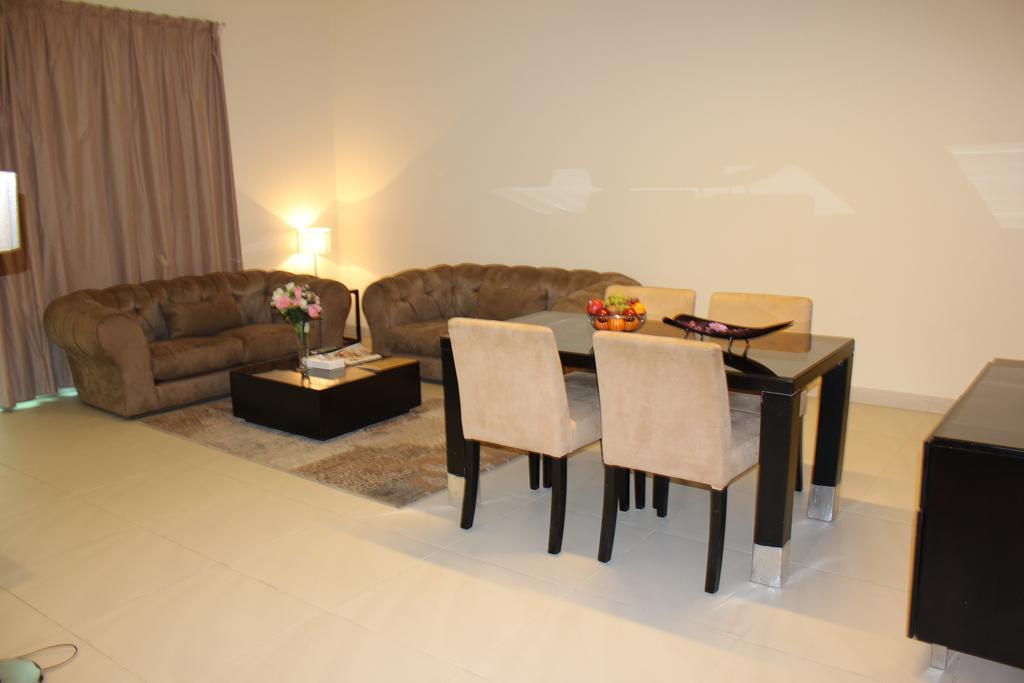 Royal Ascot Hotel Apartment - Kirklees 2 Dubai Exteriör bild