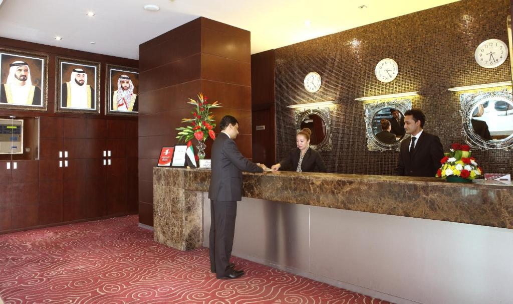 Royal Ascot Hotel Apartment - Kirklees 2 Dubai Exteriör bild