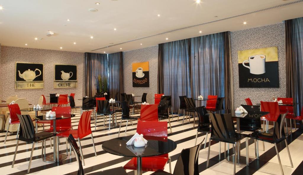 Royal Ascot Hotel Apartment - Kirklees 2 Dubai Exteriör bild