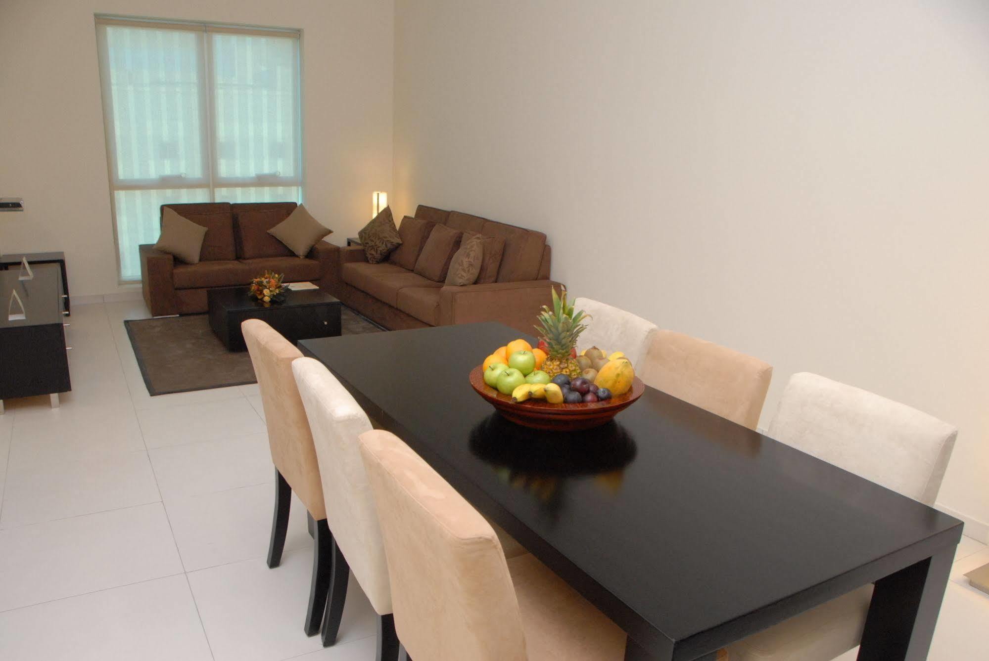 Royal Ascot Hotel Apartment - Kirklees 2 Dubai Exteriör bild
