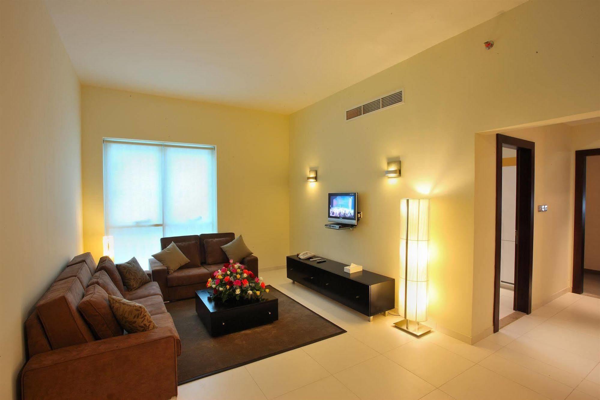 Royal Ascot Hotel Apartment - Kirklees 2 Dubai Exteriör bild